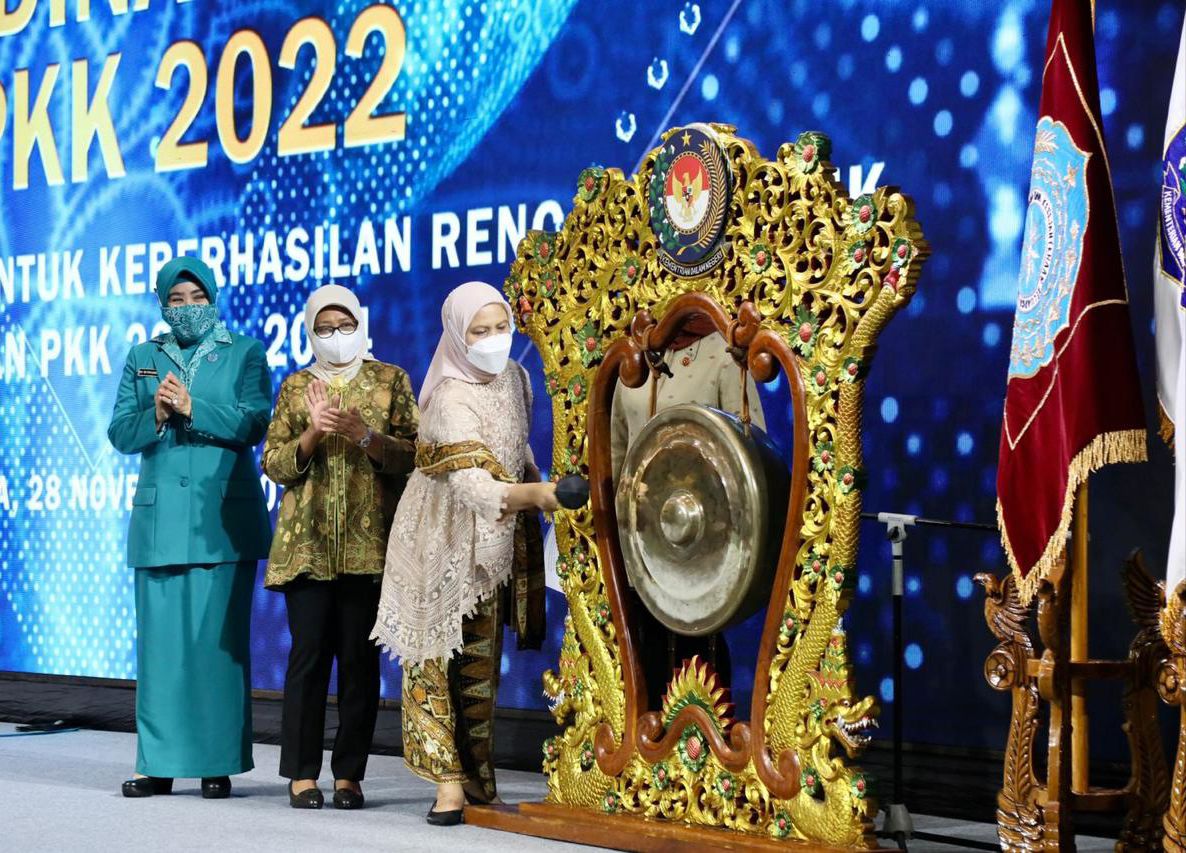 Ny. Putri Koster Hadiri Rakornas TP PKK Tahun 2022